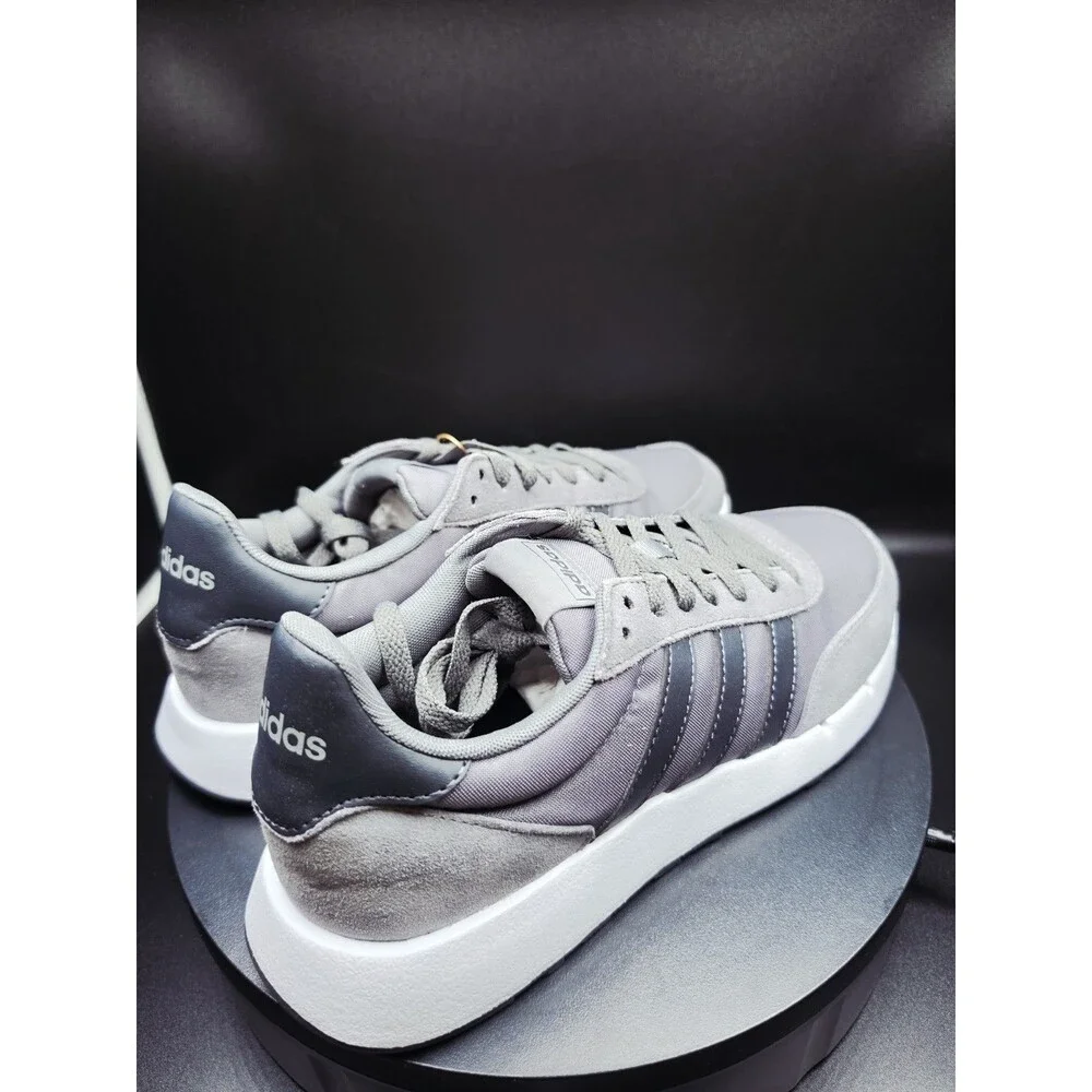 adidas Run 60s 2.0 Grey/Carbon/White Men’s Low Top Lace-Up Suede SIZE US 8.5 MEN
